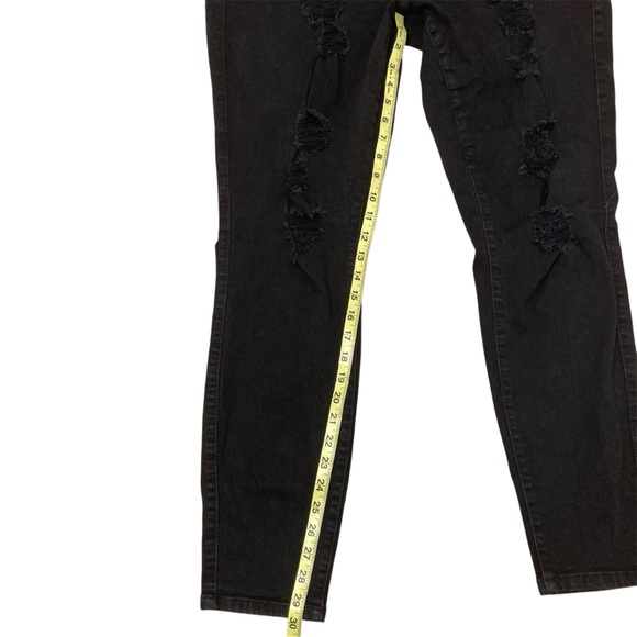 Torrid Bombshell Skinny Distressed Black Denim Jeans, Women’s Plus Size 22T - Picture 5 of 7